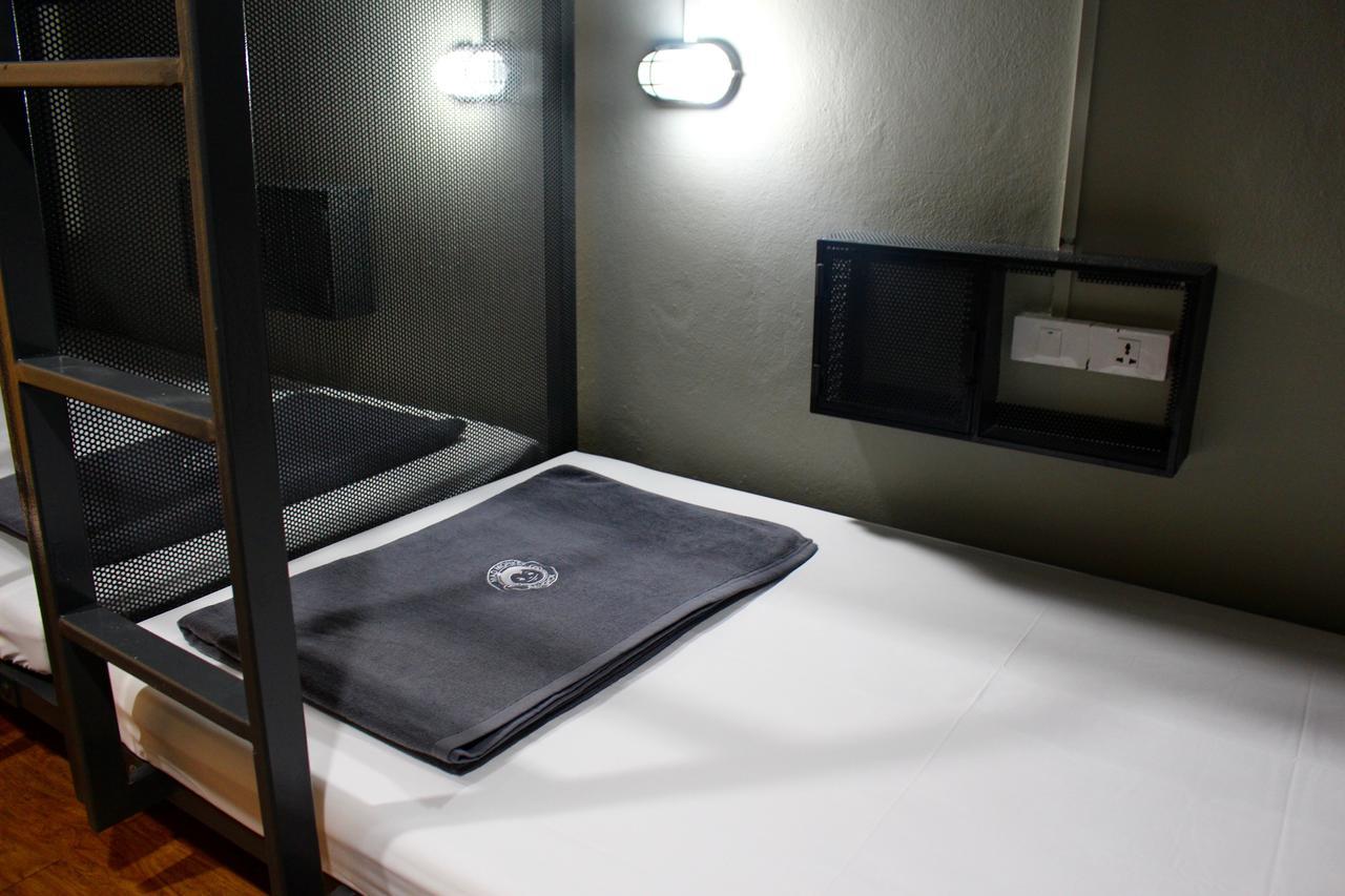 Mad Monkey Hostel 방콕 외부 사진