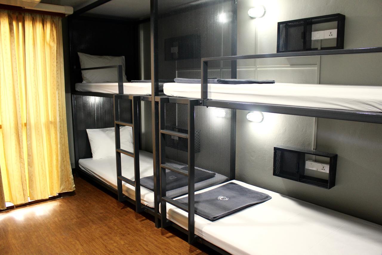 Mad Monkey Hostel 방콕 외부 사진