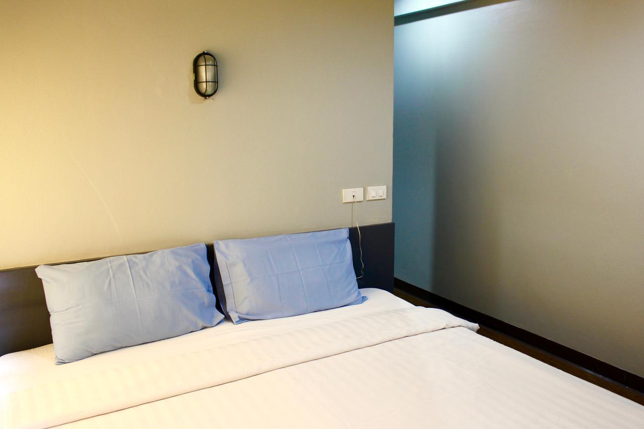 Mad Monkey Hostel 방콕 외부 사진